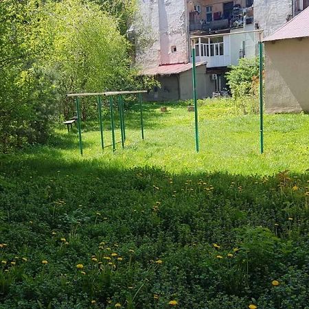 Апартаменти Stepana Bandery Str. 19 Львів Екстер'єр фото