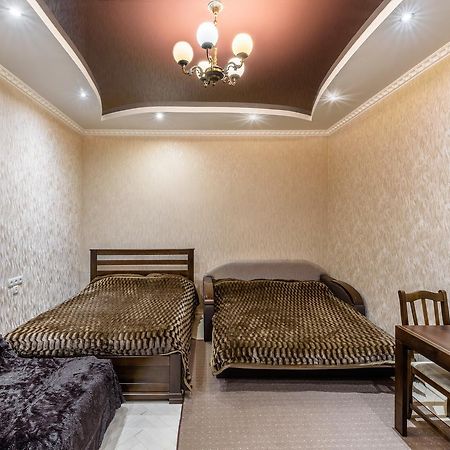 Апартаменти Stepana Bandery Str. 19 Львів Екстер'єр фото
