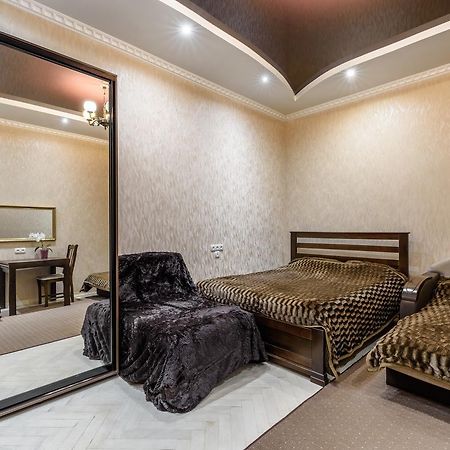 Апартаменти Stepana Bandery Str. 19 Львів Екстер'єр фото