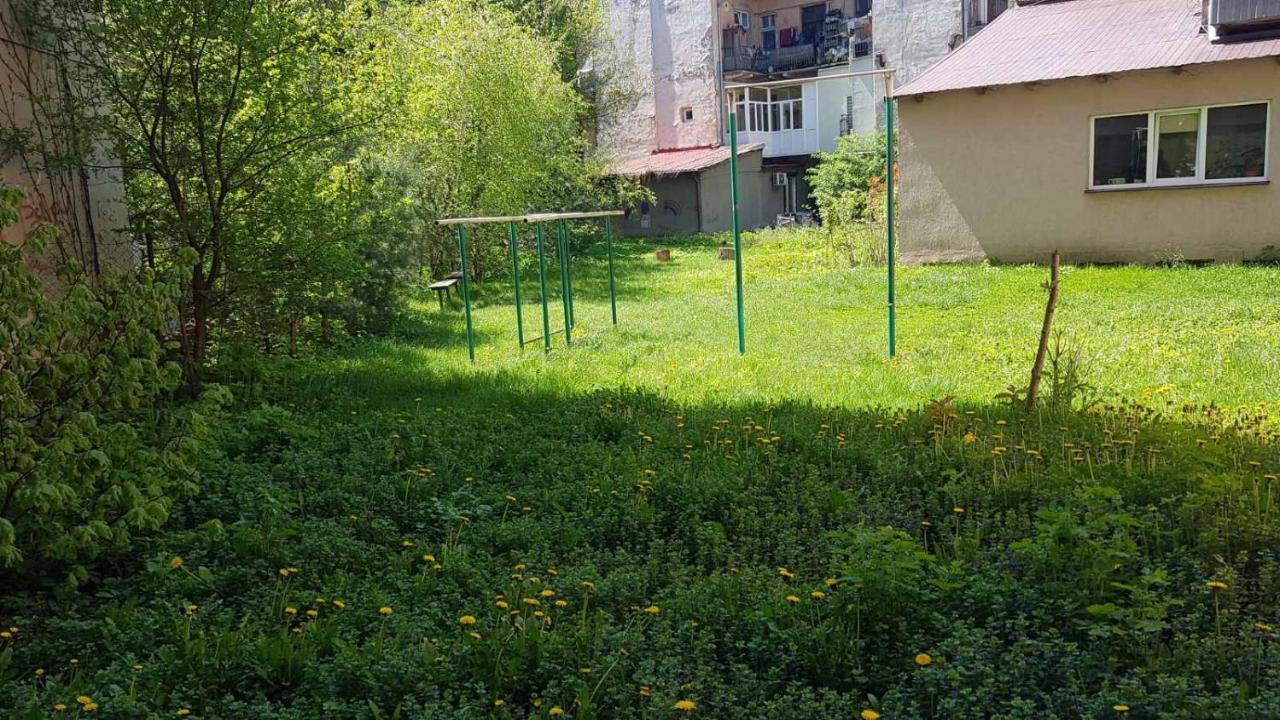 Апартаменти Stepana Bandery Str. 19 Львів Екстер'єр фото