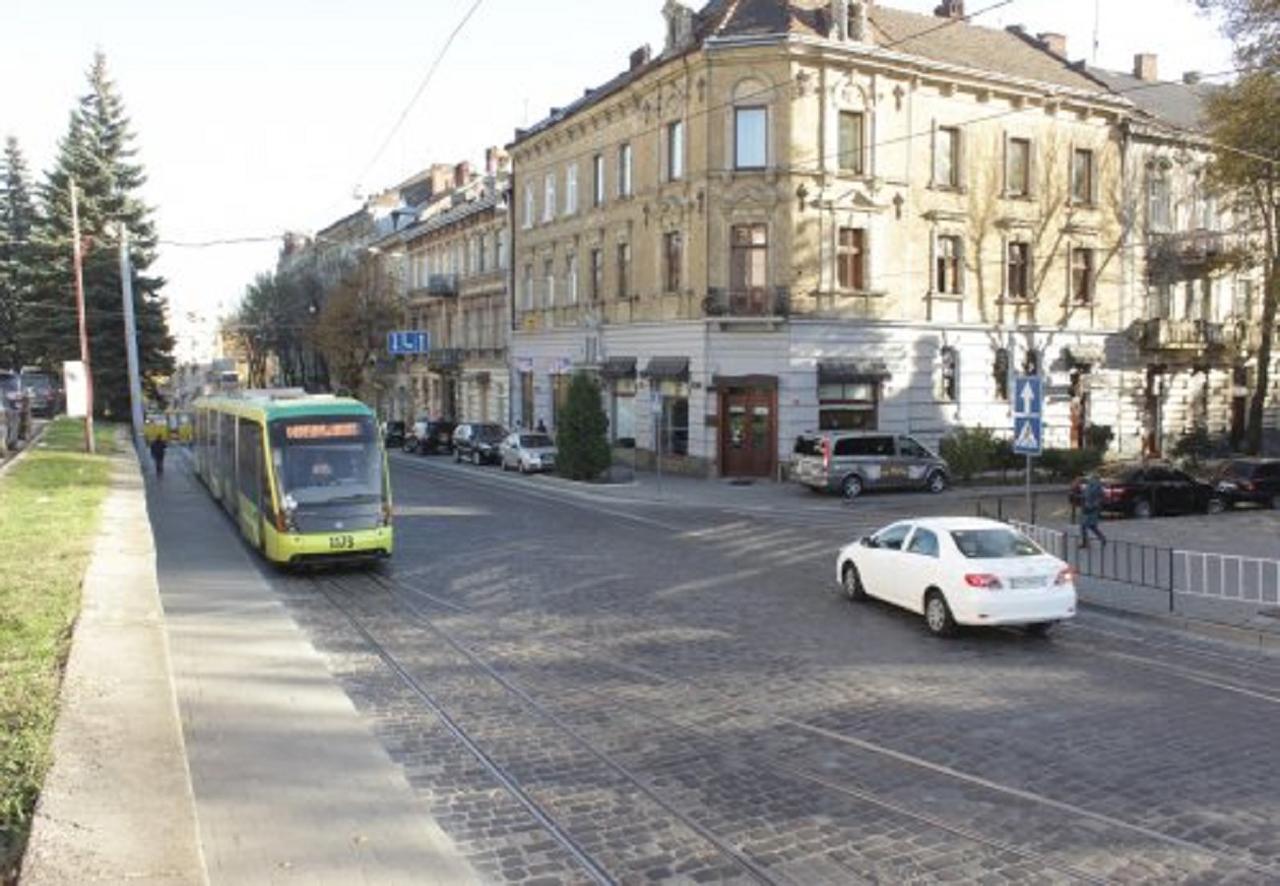 Апартаменти Stepana Bandery Str. 19 Львів Екстер'єр фото